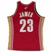 Basketball-T-Shirt Mitchell & Ness Lebron James Cleveland Cavaliers Rot