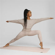 Damen Sweater ohne Kapuze Puma Studio Yogini Lite Lachsfarben