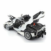 Racing car Bburago Ferrari FXX K Evo 1/8 Car White